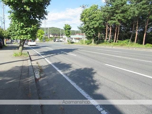 コンビニ　セブンイレブン（コンビニ）まで1686m