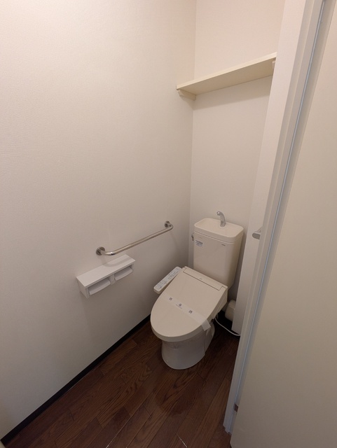 トイレ　洗浄暖房便座