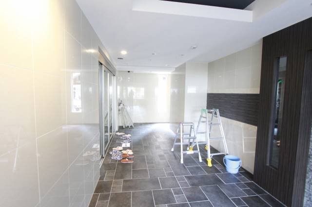 エントランス　＊イメージ画像の為実際とは異なります。