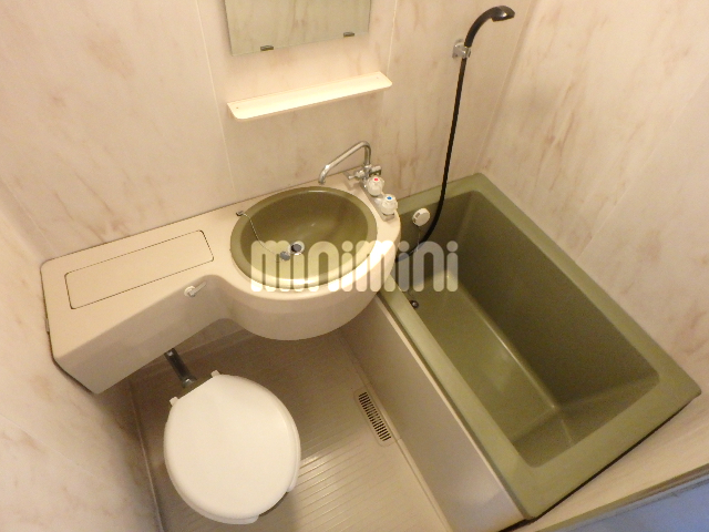 バス・シャワールーム