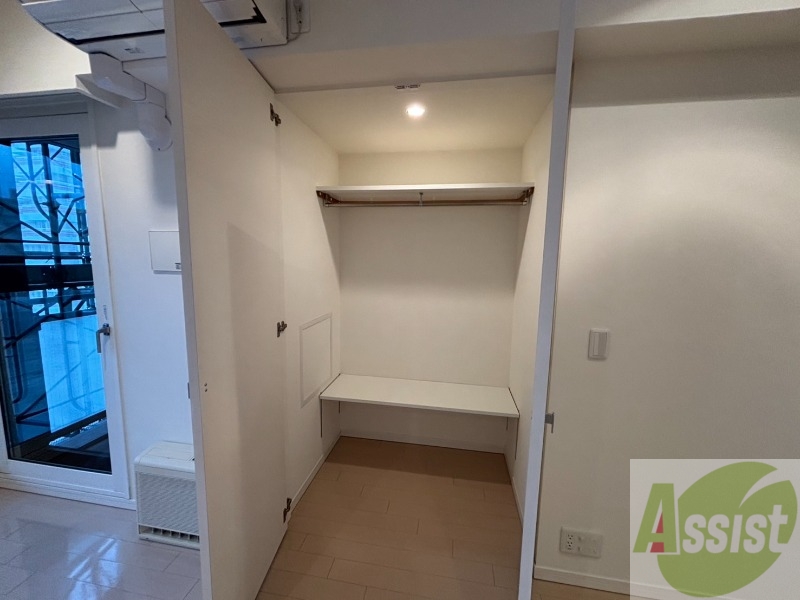 収納　クローゼット。荷物がたくさんあっても問題ないですね。