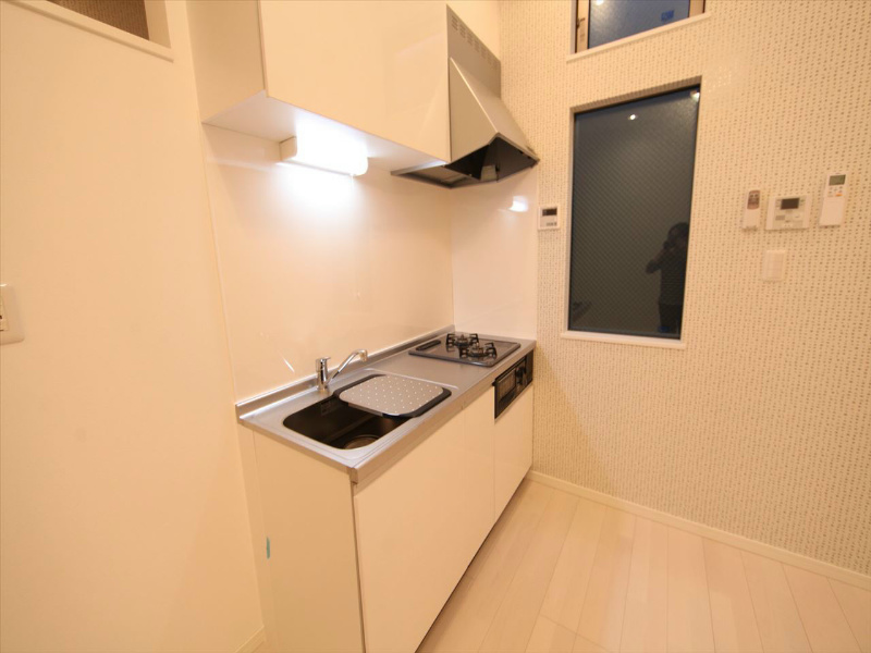 キッチン　システムキッチン（ガス2口グリル）冷蔵庫レンジ等用意できます