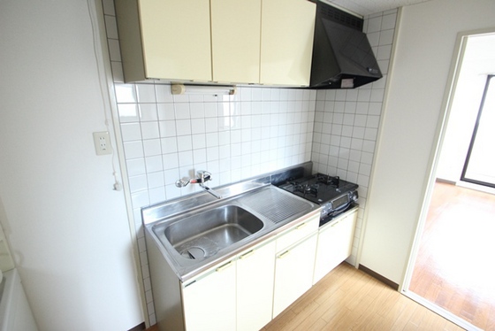 キッチン　※別部屋の写真です