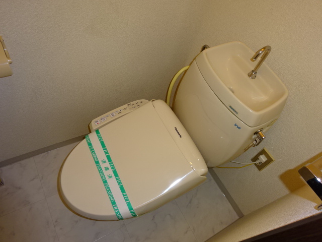 トイレ　ウォシュレット