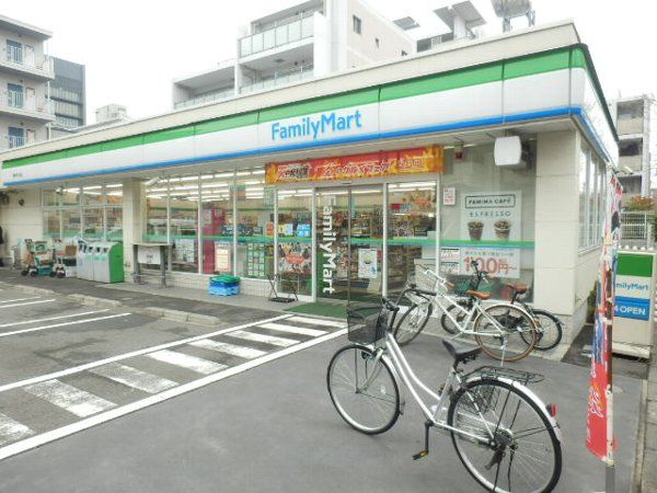 コンビニ　ファミリーマート宿町四丁目店（コンビニ）まで218m