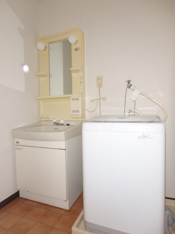 洗面設備　図面と現状が相違がある場合には現状を優先