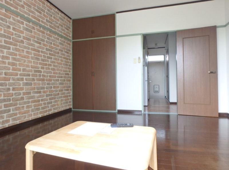 居室・リビング　図面と現状が相違がある場合には現状を優先