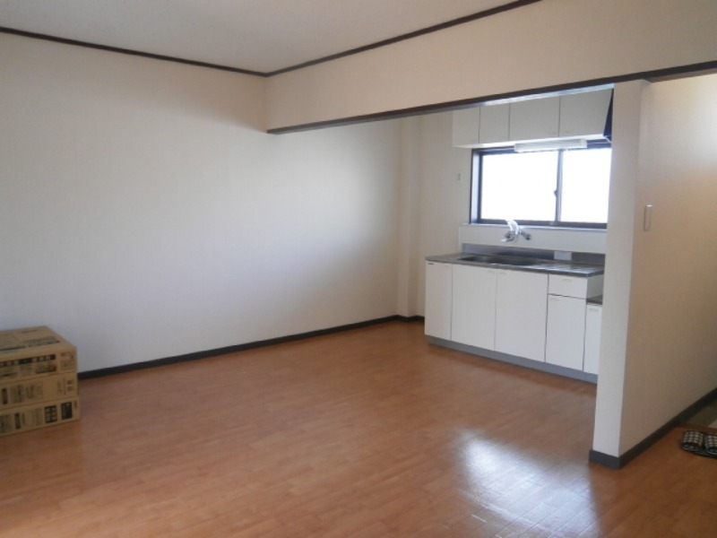 居室・リビング　図面と現状に相違がある場合には現状を優先