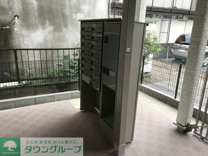 エントランス　宅配