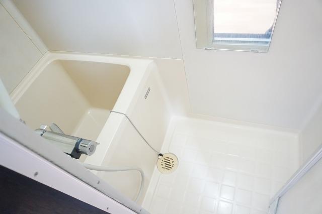 バス・シャワールーム　浴室