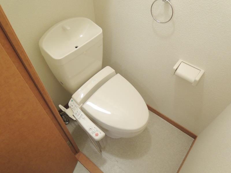 ＪＲ播但線 野里駅 徒歩9分 2階建 築19年のトイレ写真