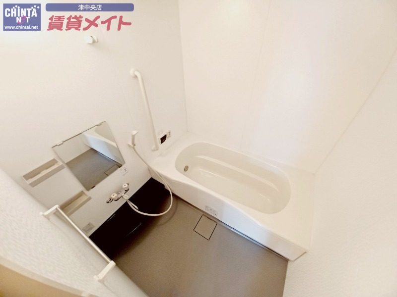 バス・シャワールーム　同型参考写真