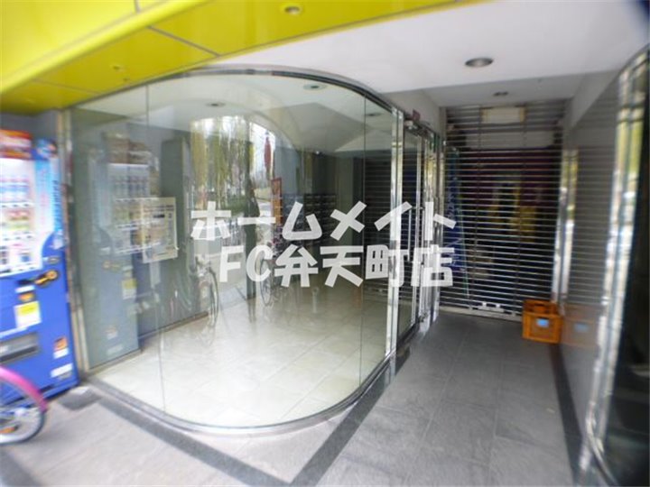 エントランス　毎日通るエントランスはこのようになっています