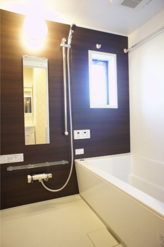 バス・シャワールーム　図面と現状に相違がある場合には現状を優先