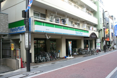 コンビニ　ファミリーマート 北品川店（コンビニ）まで894m