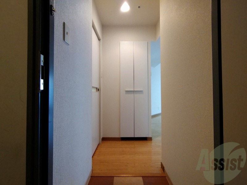 玄関　玄関です。床の色合いがおしゃれですね～。