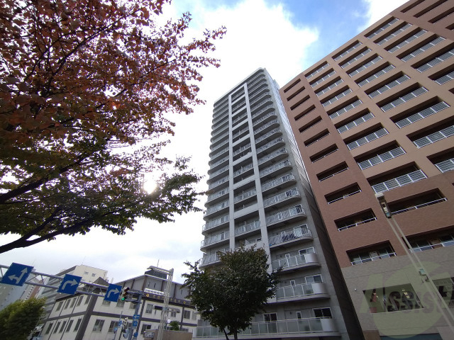 建物外観　札幌市中央区南６条西「ＡＭＳＴＯＷＥＲ南６条」