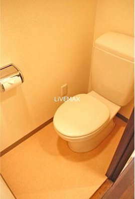 トイレ　家具家電付きセットアップ賃貸