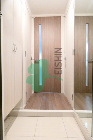 玄関　下駄箱もしっかりついてます！