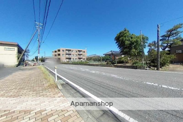 その他　前面道路（その他）まで0m