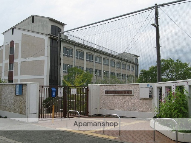 中学校　第十八中学校（中学校）まで602m