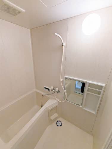 バス・シャワールーム　バスルーム