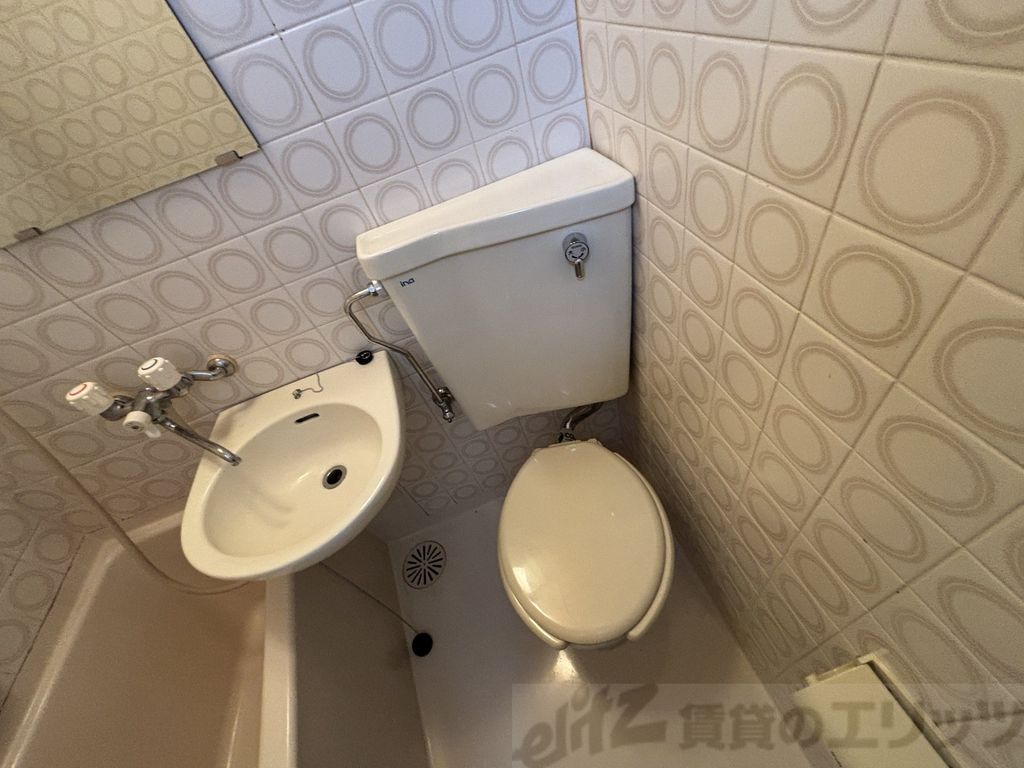 トイレ　トイレ