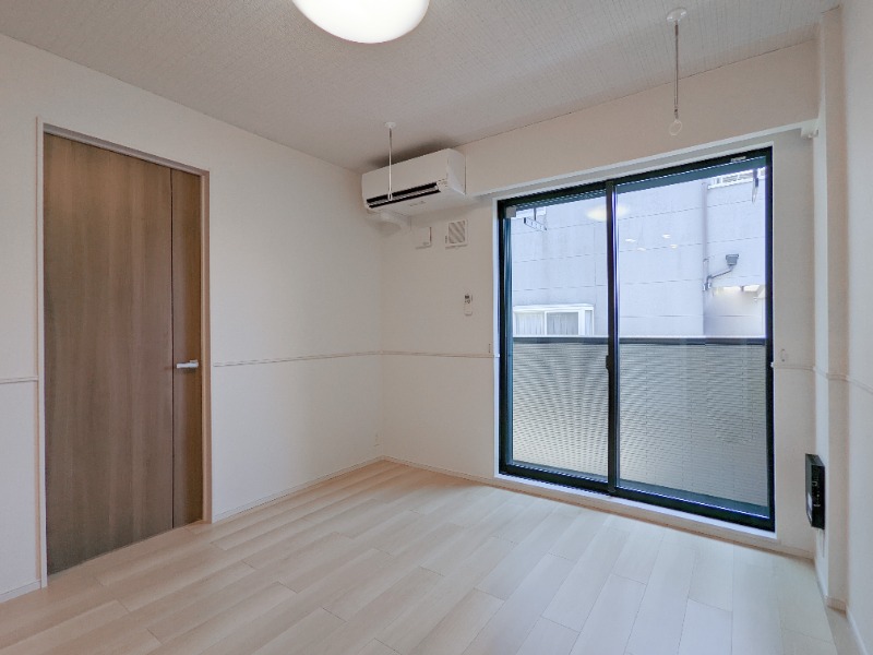 居室・リビング　図面と現状に相違がある場合には現状を優先