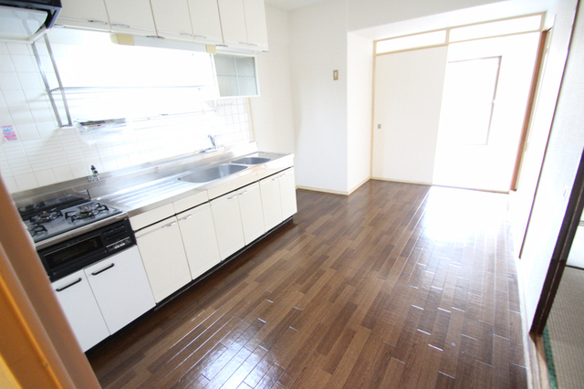 居室・リビング　※他部屋の画像です