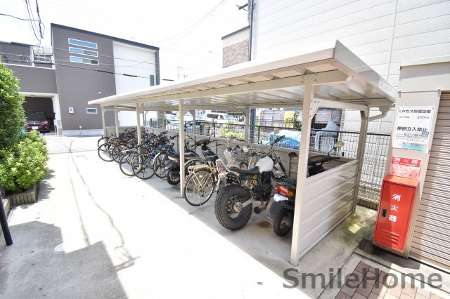 その他共有部分　自転車はこちらに置けます