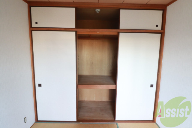 収納　来客用のお布団もラクラクしまえます