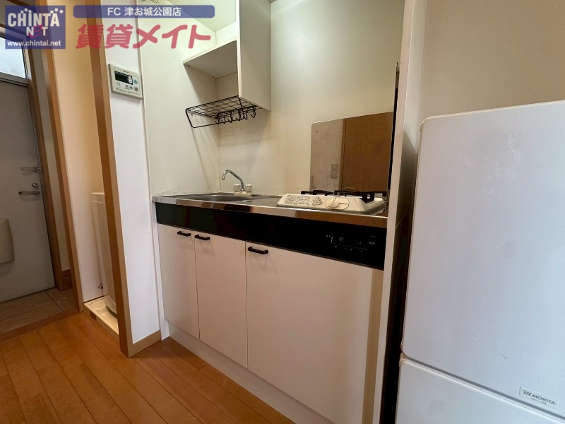 キッチン　別部屋の写真