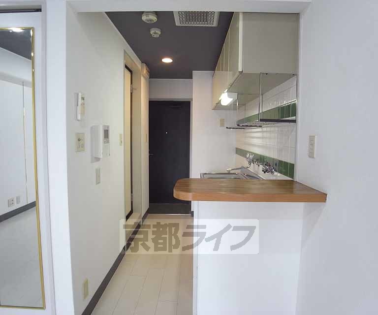 その他部屋・スペース　キッチン廊下、プチカウンター付き