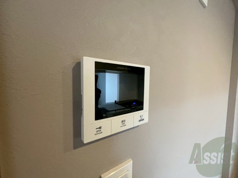 セキュリティ　モニタ付インターホンでセキュリティ面も安心です。