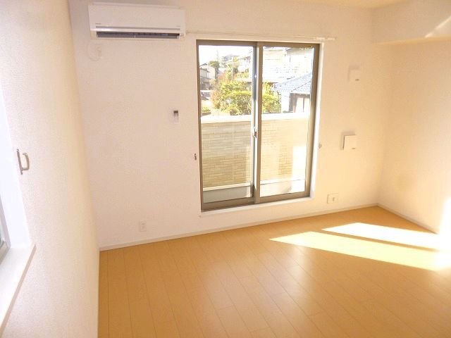 居室・リビング　ゆったりとした居間です