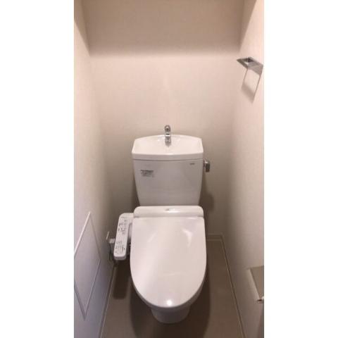 トイレ　トイレ