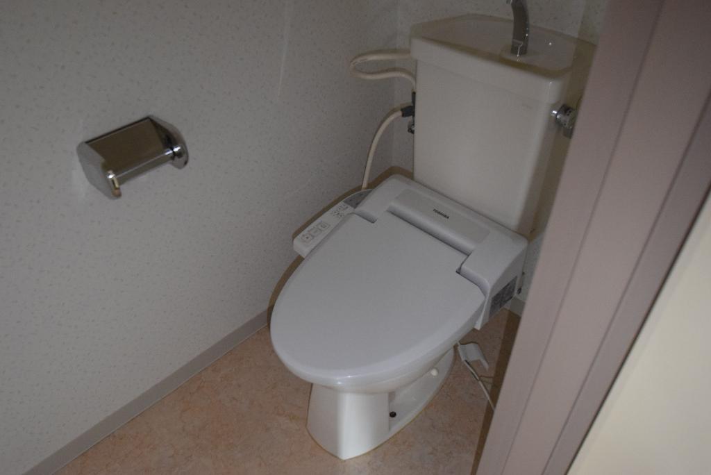 トイレ　シャワー付トイレ