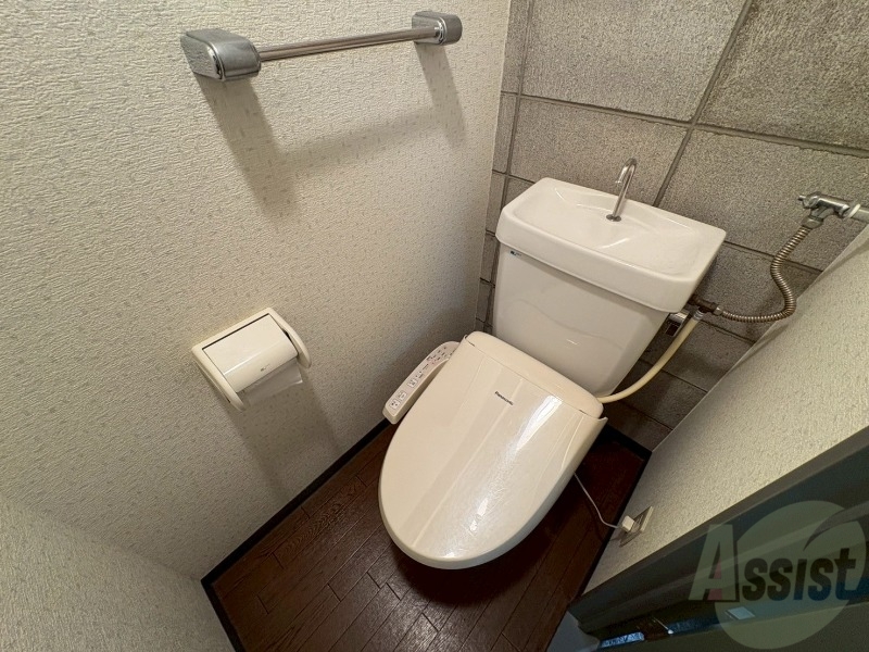 トイレ　こちらはトイレです。清潔感があり、安心して使用できます。