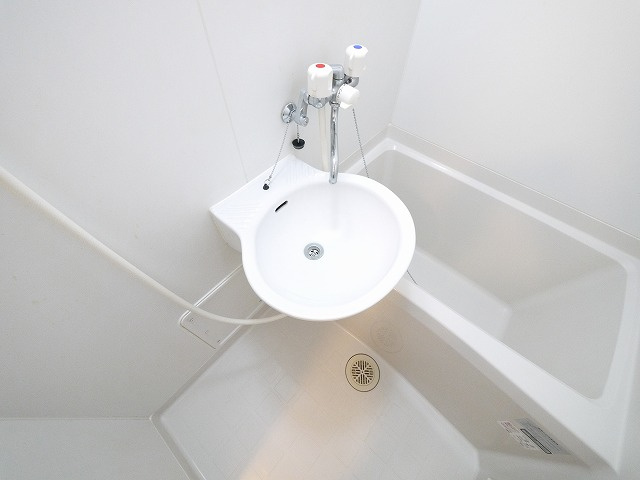 洗面設備　使いやすい洗面所です