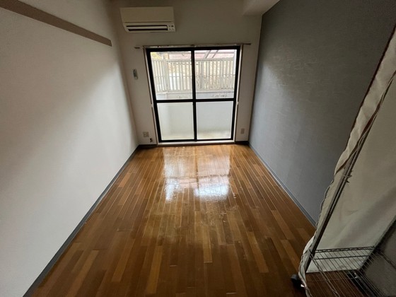 居室・リビング　※別部屋の写真です