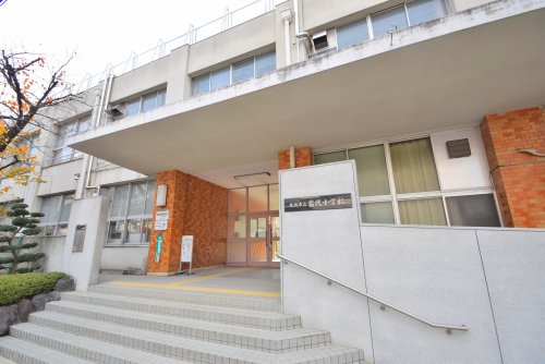 小学校　大阪市立苗代小学校（小学校）まで420m