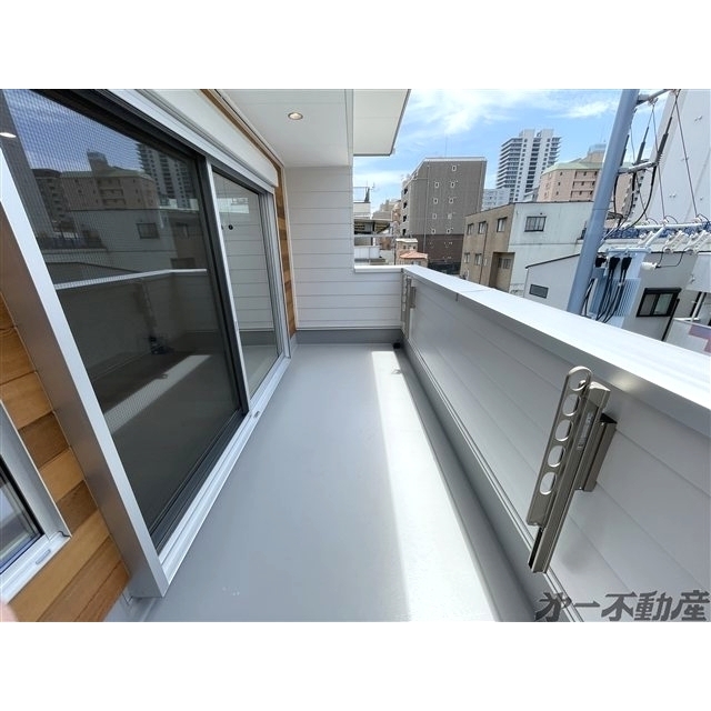 バルコニー　バルコニー