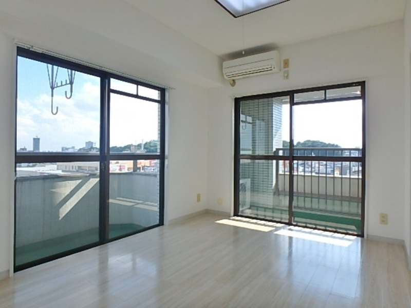 居室・リビング　図面と現状に相違がある場合には現状を優先