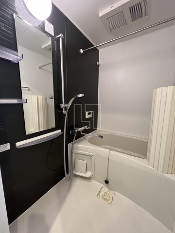 バス・シャワールーム　アール大阪グランデ　バスルーム