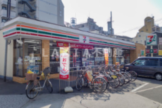 コンビニ　セブンイレブン 大阪夕凪1丁目店（コンビニ）まで92m