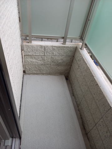 バルコニー　テラス