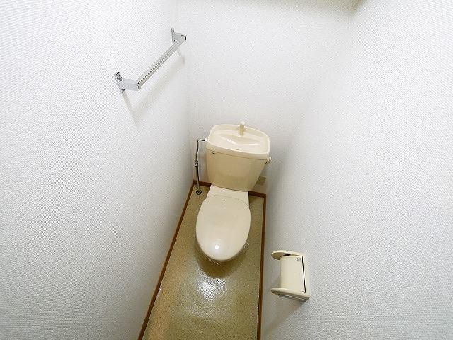 トイレ　ゆったりとした空間のトイレです