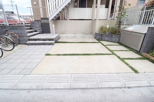 駐車場　駐車場