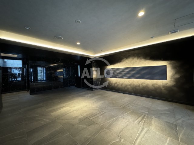 ロビー　プレサンス大国町ラヴェニール　パンフレットロビー