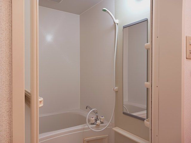 バス・シャワールーム　きれいなお風呂です